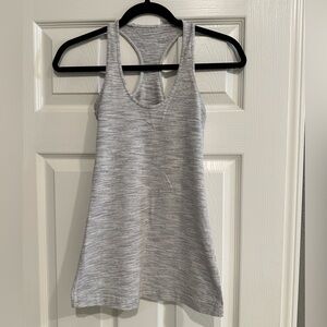 Lululemon tank, size 2